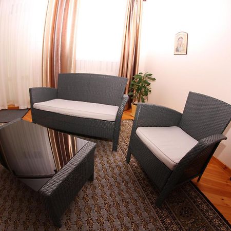 Uyut Otel Çernigiv Dış mekan fotoğraf