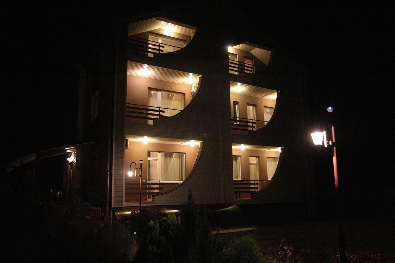 Uyut Otel Çernigiv Dış mekan fotoğraf