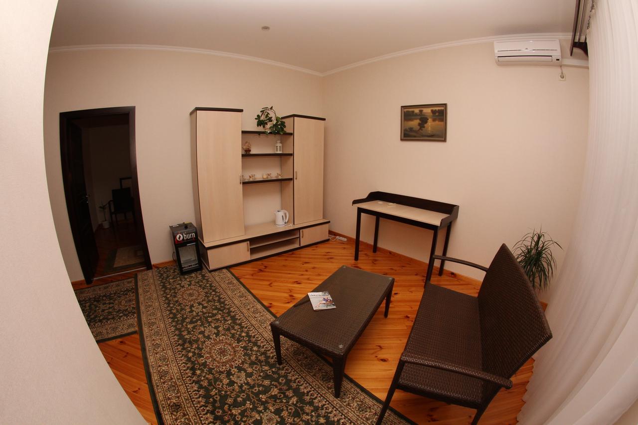 Uyut Otel Çernigiv Dış mekan fotoğraf