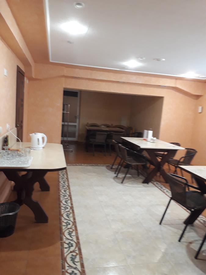 Uyut Otel Çernigiv Dış mekan fotoğraf