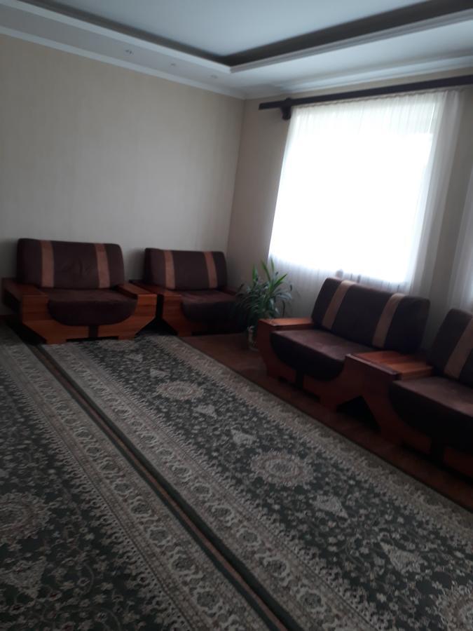 Uyut Otel Çernigiv Dış mekan fotoğraf