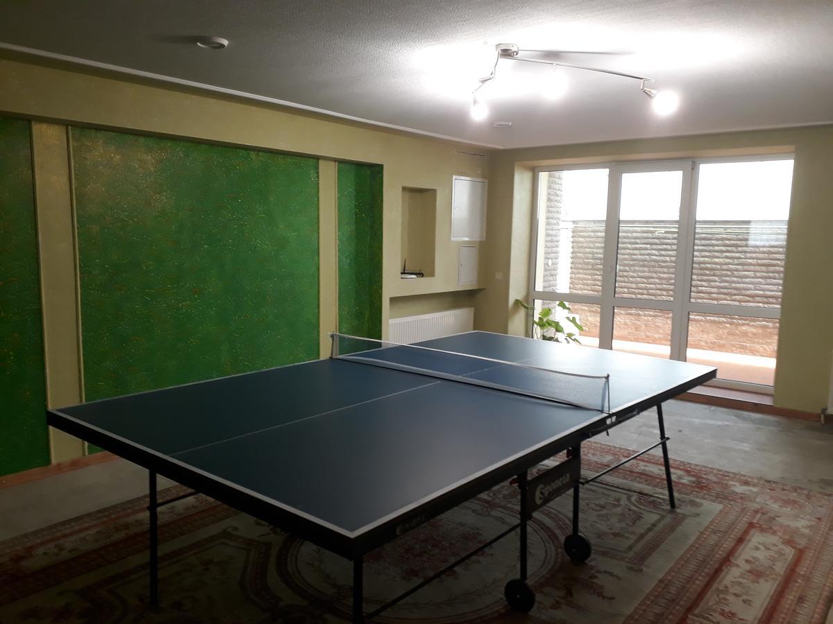 Uyut Otel Çernigiv Dış mekan fotoğraf